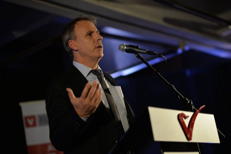 Avni Zogiani: Kadri Veseli është baba i korrupsionit