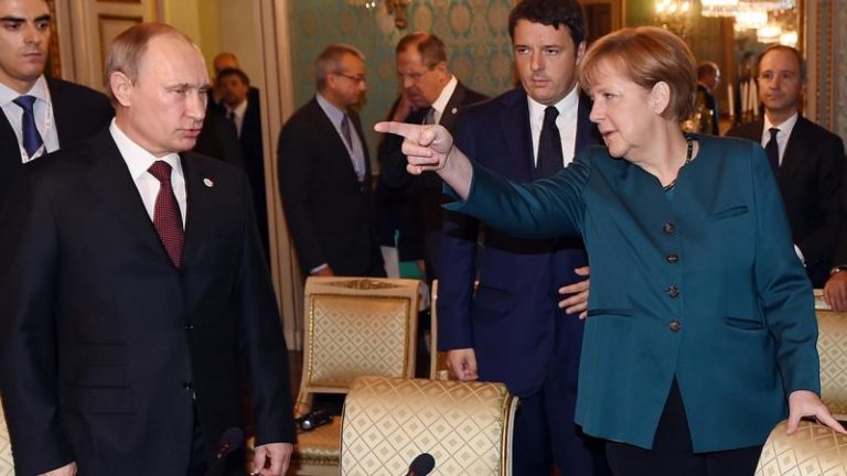 Merkel telefonon Putinin, i kërkon urgjentisht të ndërhyjë tek ky shtet