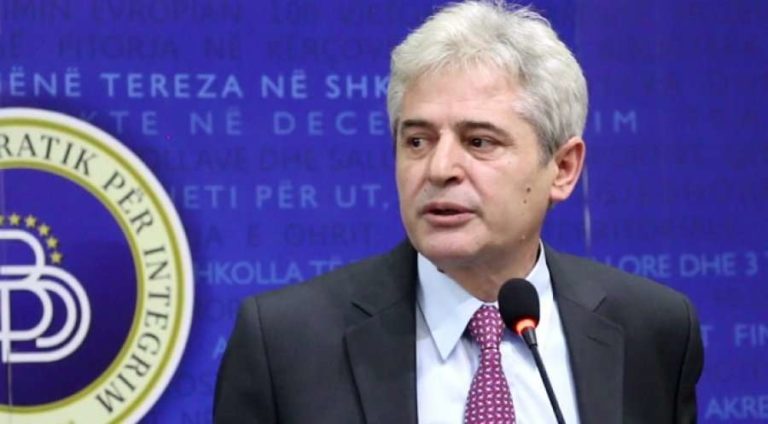 Ali Ahmeti thirrje shqiptarëve: Është koha për kryeministrin e parë shqiptar në Maqedoninë e Veriut!