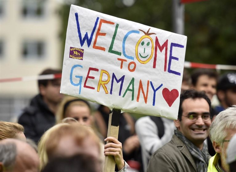 Gjermania ka nevojë për gjysmë milioni emigrantë të rinj çdo vit