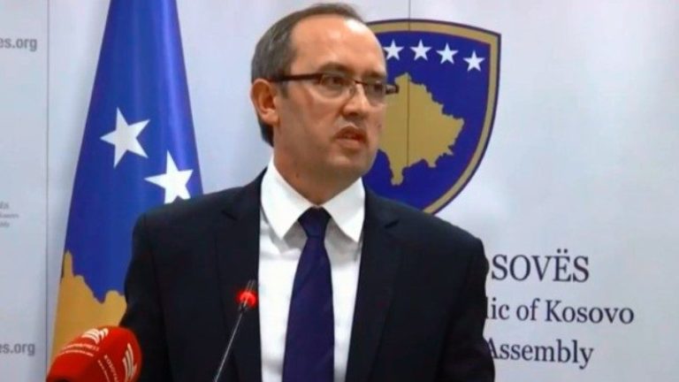 Hoti VV’së: Na thirrni në takim, s’heqim dorë nga posti i Presidentit
