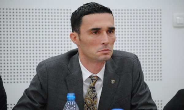 Prokuroria ngrit aktakuzë ndaj deputetit Endrit Shala për sulmin ndaj gazetarit të Indeskonlinet