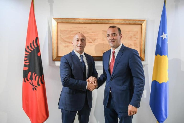 Pas shpërndarjes së kuvendit, Haradinaj thur lavde për qeverinë e kaluar