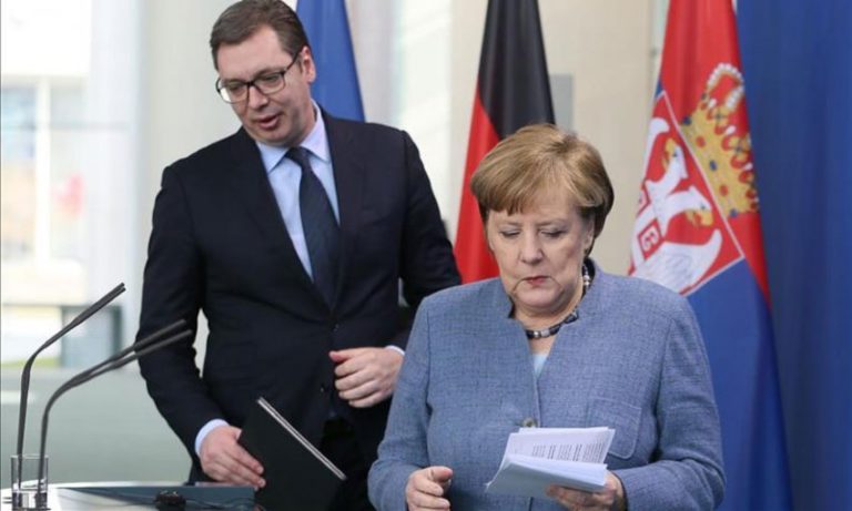 Vuçiqi i frikësuar, tregon çka i tha Merkel për Kosovën