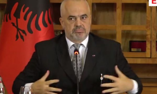 A e njeh Kryeministri i Shqipërisë shtetin e Kosovës?!