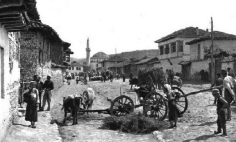 Sa banorë kishte Kosova në vitin 1905 dhe çfarë religjioni kishin ata?