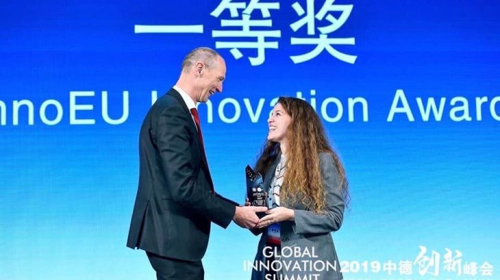 Shqiptarja fiton në Kinë çmimin e parë në Samitin Botëror të Inovacionit