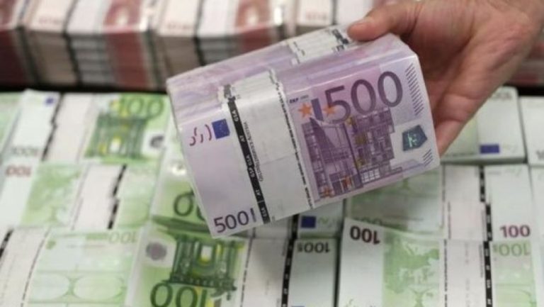 Bien aksionet e trustit, kosovarët humbin mbi 100 milionë euro në kursimet pensionale