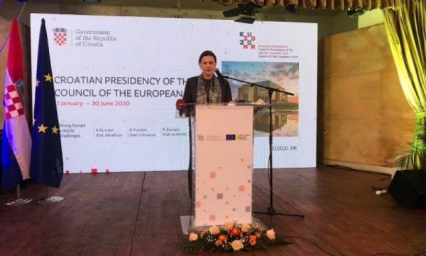 Ambasadorja kroate: Kosova të na ndihmojë që t’i bindim shtetet skeptike për liberalizimin e vizave