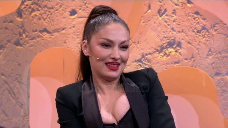 Adelina Ismajli kujton Ibrahim Rugovën me këtë fotografi