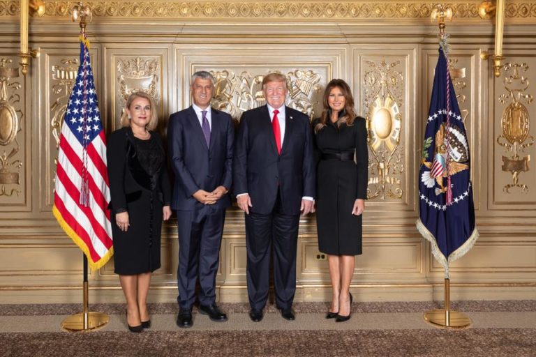 Presidenti Trump uron Kosovën për përvjetorin e 12-të të pavarësisë