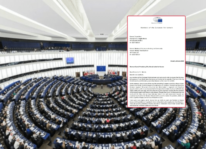 Eurodeputetët i shkruajnë letër Merkelit, kërkojnë liberalizimin e vizave për Kosovën brenda vitit 2020