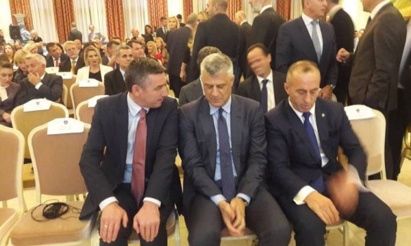 Çfarë po fsheh PDK’ja, AAK thotë se Haradinaj, Thaçi, Veseli u takuan shkaku i zhvillimeve politike