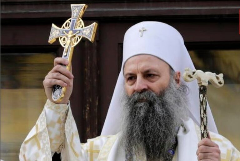 Patriarku i Kishës serbe mallkon Abazoviçin dhe kryeministrin Malazez