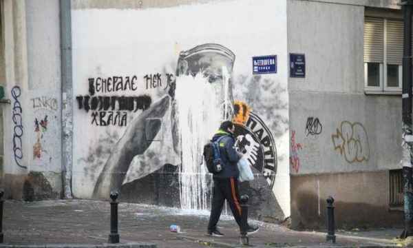 Fshihet murali i kriminelit Ratko Mlladiq