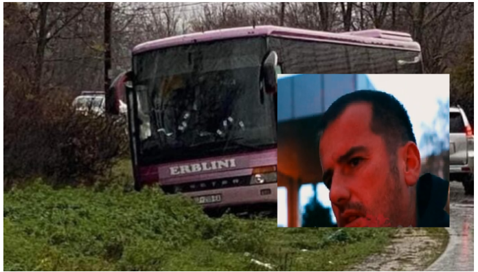 VIDEO/ “E nxora nga dritarja e autobusit, më vdiq rrugës në prehë”, personi që e dërgoi njërin nga nxënësit në Spital jep detaje