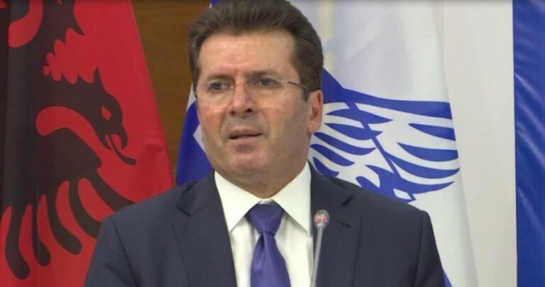 Deputeti Mediu ngre alarmin për politikën serbe në Kosovë, kërkon ndëhyrjen e shtetit shqiptar