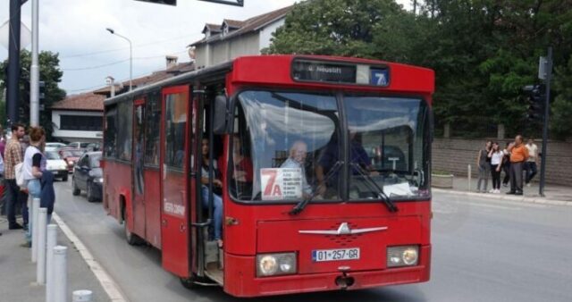 Linjat private të autobusëve në Kosovë i shtrenjtojnë biletat