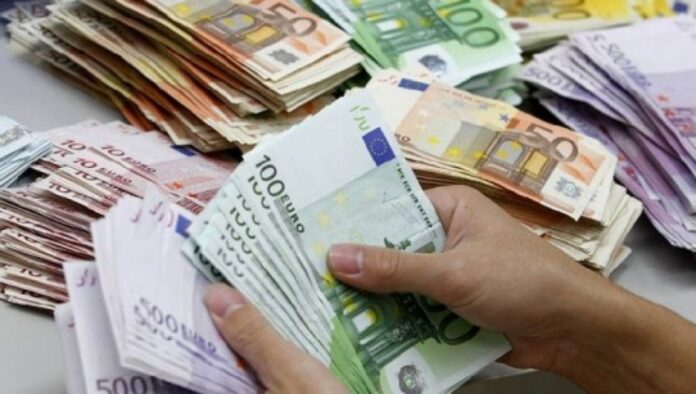 Vazhdojnë fajdet në Kosovë: I merr 3 mijë euro borxh për t’ia kthyer mbi 6 mijë
