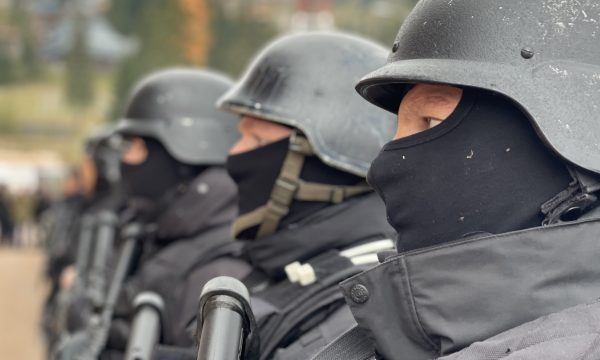 Dodik iu rikthehet provokimeve, xhandarmëria e tij tenton ta arrestojë një ushtar të Bosnjës
