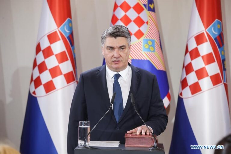 Presidenti kroat do t’i festojë Krishtlindjet në Kosovë