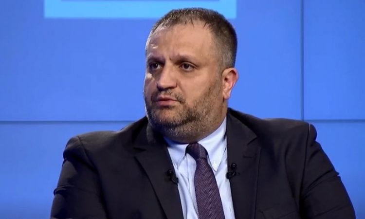 Shpend Ahmeti: Nëse s’ka vend për analist, mund të komentoj sportin ose me dhënë motin