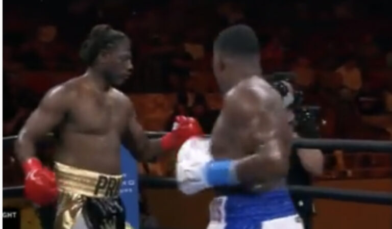 Grushti i tmerrshëm e bën boksierin t’i humb ndjenjat në këmbë, gjyqtari nuk ndalon meçin