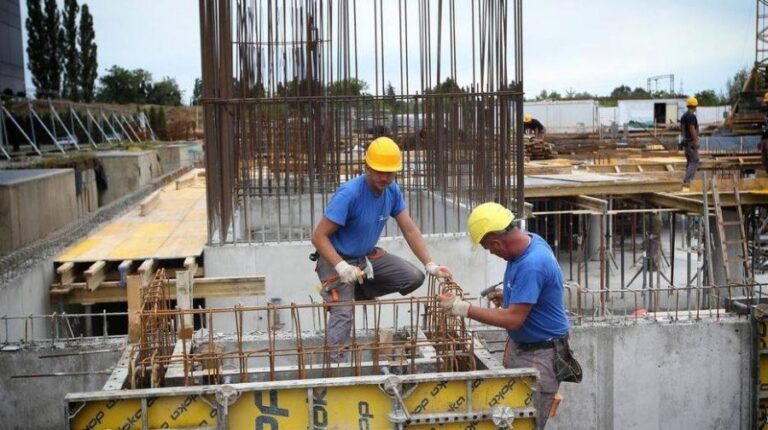 Ndërtimtaria nuk po gjen dot punëtorë, vendet bosh synohet të plotësohen me punëtorë të huaj