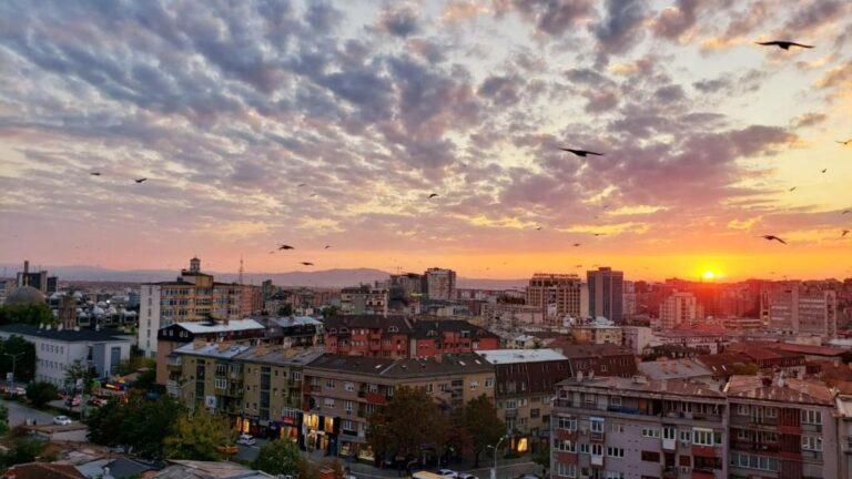 Kosova, vendi më i lumtur në rajon