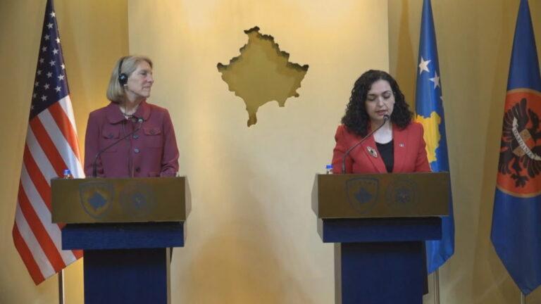 “Amerikanët” vizitë në Kosovë: Ju duam në BE dhe NATO