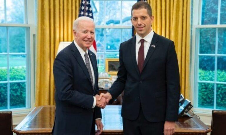 “SHBA dhe BE humbasin durimin”/ Eksperti amerikan nxjerr prapaskenat e takimit Gjuriq-Biden, për çka u paralajmërua Vuçiqi