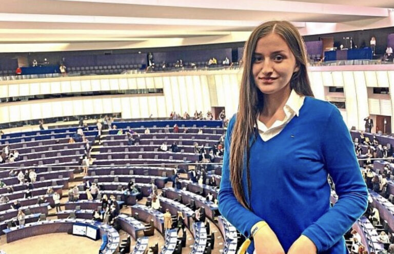 Gerta Miftari,16 vjeçarja nga Kosova, shpallet më inteligjentja nga Ministria e Arsimit në Gjermani