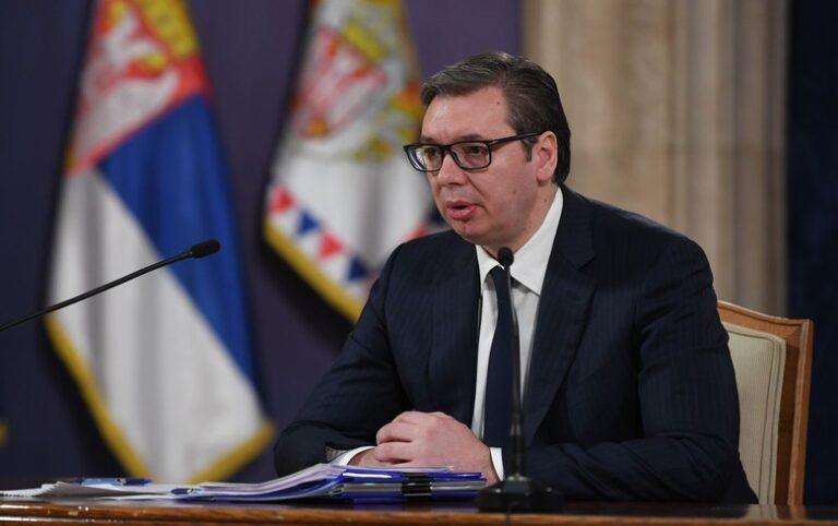 Vuçiq: Kosovës do t’i hiqen vizat më 23 qershor