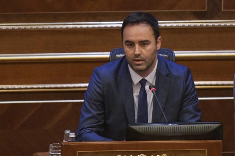 Glauk Konjufca blen banesë të re