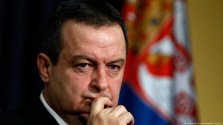 “Daçiç do të nënshkruajë shumë vendime të vështira, një marrëveshje me Kosovën nuk dhemb edhe aq”