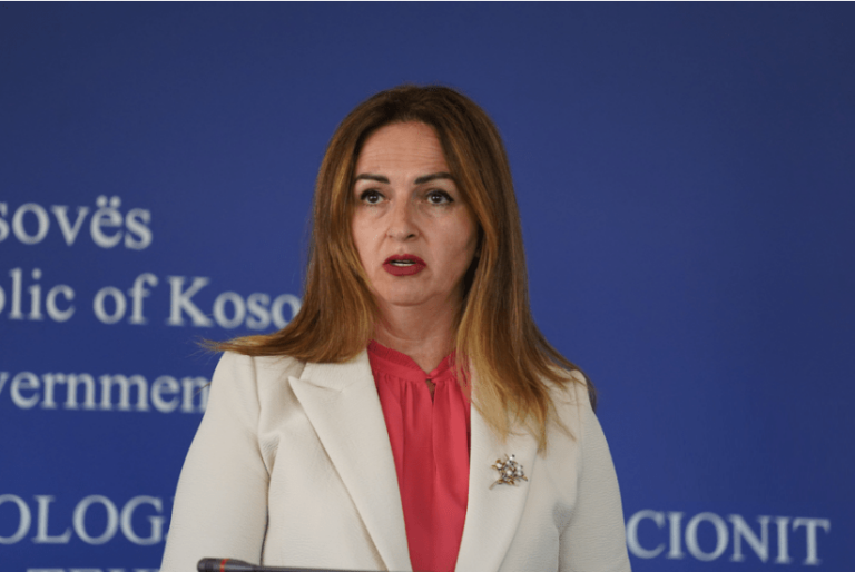 Kërkohet shkarkimi i Arbërie Nagavcit: Mësimi dështoi dy të shtune