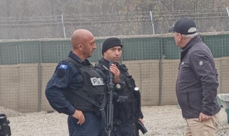 Sveçla shkon në Veri: Policia do të vazhdojë të kryejë misionin e saj për të siguruar ambient të qetë