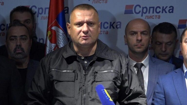 “Të gjithë lindin për të vdekur një ditë” – çfarë po paralajmëron i suspenduari Nenad Gjuriq?