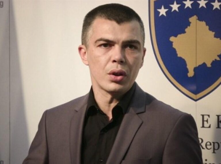 Jabllanoviq për largimin e serbëve nga institucionet: Mos u kthefshin kurrë