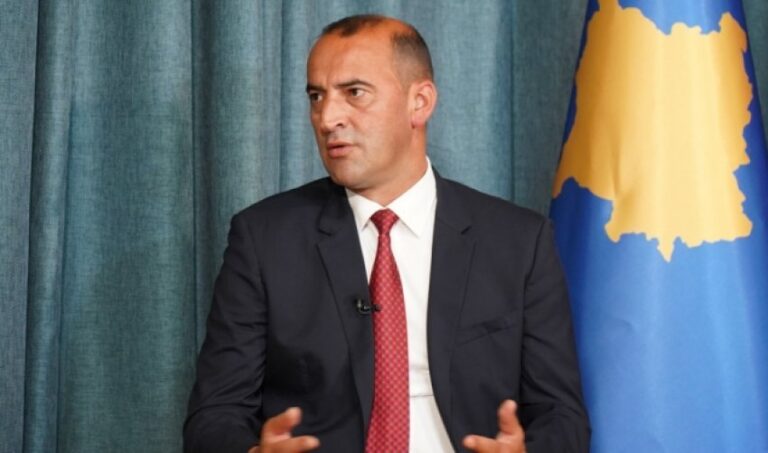 Haradinaj: Sa e mban Kurti fjaIën, unë e mbaj kryet nën ujë