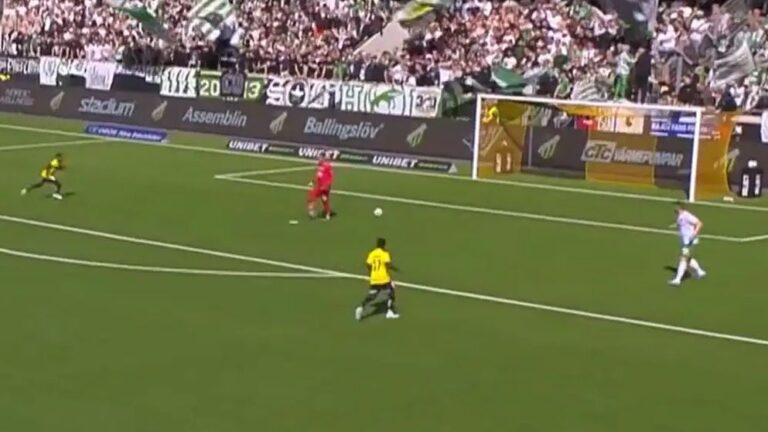 Portieri suedez bën gafë, e ngatërron topin me pikën e bardhë (VIDEO)